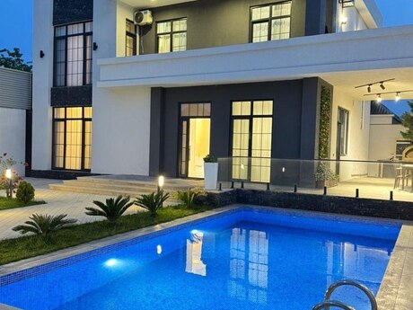 5 otaqlı həyət evi/bağ evi - Mərdəkan q. - 400 m²