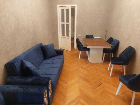 2 otaqlı köhnə tikili - 28 May m. - 90 m²