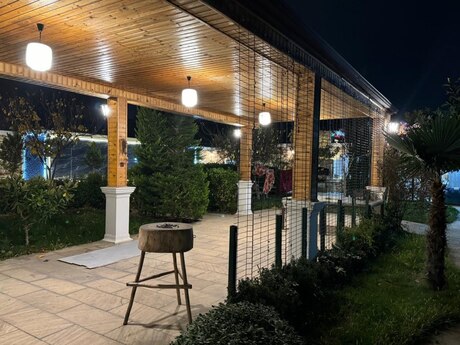 4 otaqlı həyət evi/bağ evi - Mərdəkan q. - 350 m²