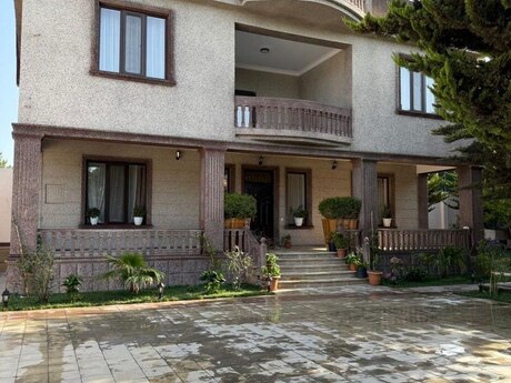 5 otaqlı həyət evi/bağ evi - Mərdəkan q. - 450 m²