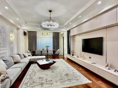 Объявление №5836897 - Баку, м. Кара Караев, 3-комн., 125 м², 14/17 этаж