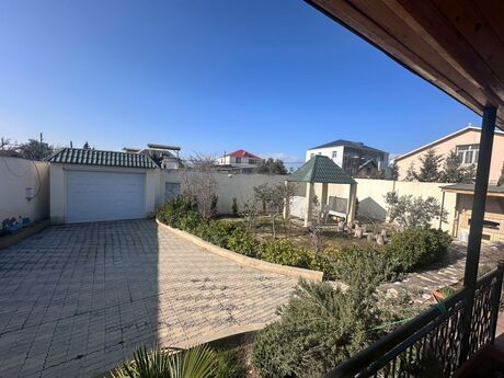 3 otaqlı həyət evi/bağ evi - Novxanı q. - 140 m²