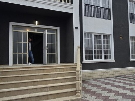 4 otaqlı həyət evi/bağ evi - Binə q. - 180 m²