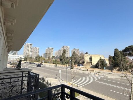 Объявление №5837146 - Баку, пос. Аг шехер, 2-комн., 55 м², 3/7 этаж