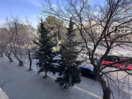 4 otaqlı köhnə tikili - Yasamal q. - 110 m²