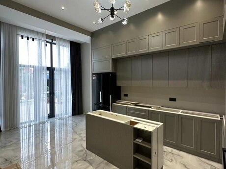 House with Garden, Villa For Rent