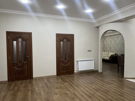3 otaqlı mənzil, 114 m², 20 Yanvar: 280 000 ₼ 4