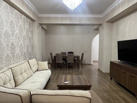 3 otaqlı mənzil, 114 m², 20 Yanvar: 280 000 ₼ 2