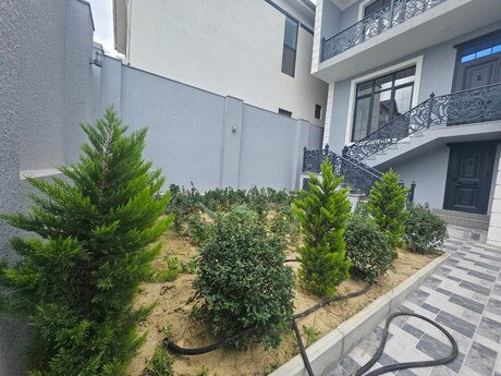 4 otaqlı həyət evi/bağ evi - Badamdar q. - 300 m²