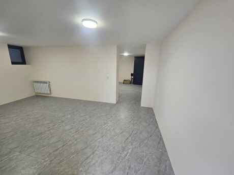 4 otaqlı həyət evi/bağ evi - Badamdar q. - 300 m²