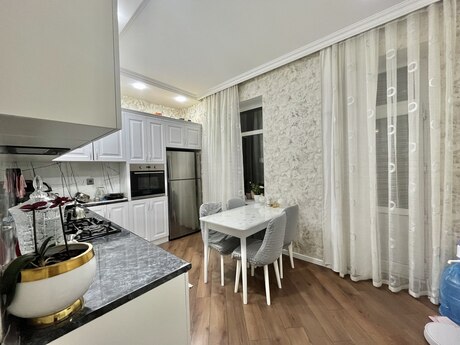 3 otaqlı mənzil, 110 m², Həzi Aslanov: 248 000 ₼ 3