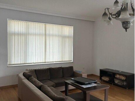 9 otaqlı həyət evi/bağ evi - Badamdar q. - 400 m²