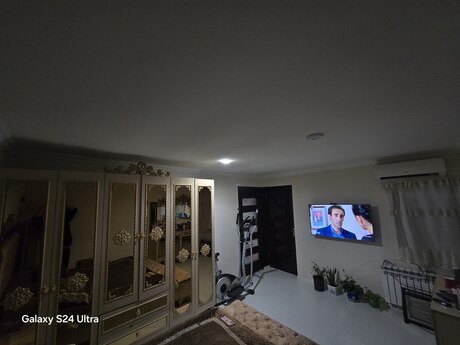 4 otaqlı həyət evi/bağ evi - İnşaatçılar m. - 66 m²