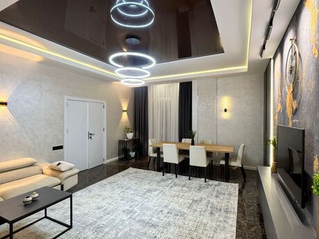 3-комнатная квартира, 455 м², İnşaatçılar: 515 000 ₼ 2