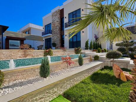 5 otaqlı həyət evi/bağ evi - Mərdəkan q. - 250 m²