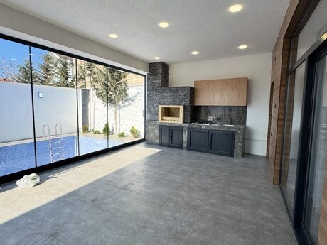 4 otaqlı həyət evi/bağ evi - Mərdəkan q. - 170 m²