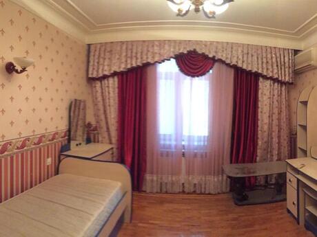 6 otaqlı köhnə tikili - Yasamal r. - 170 m²