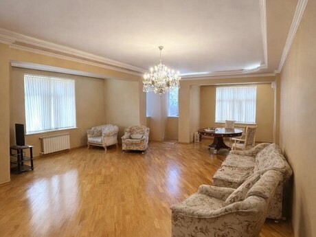 3 otaqlı yeni tikili - 28 May m. - 165 m²