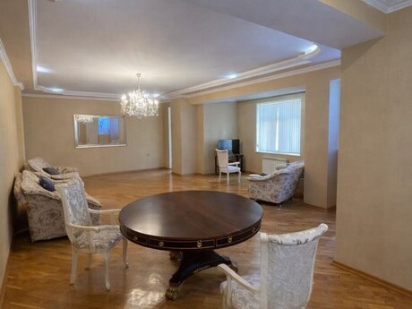 3 otaqlı yeni tikili - 28 May m. - 165 m²