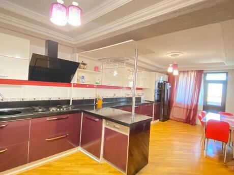 Объявление №5839105 - Баку, Наримановский  р., 3-комн., 120 м², 15/20 этаж
