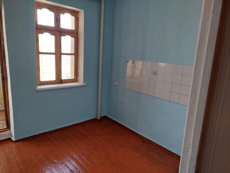 4 otaqlı köhnə tikili - Xalqlar Dostluğu m. - 100 m²