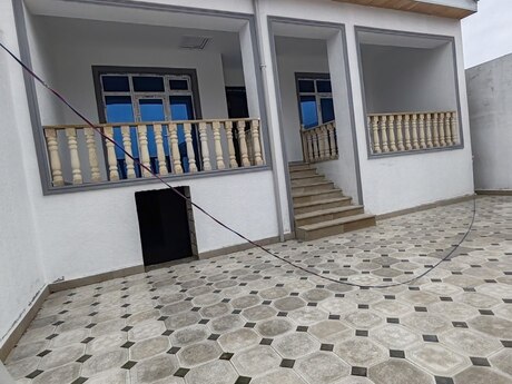 4 otaqlı həyət evi/bağ evi - Hövsan q. - 140 m²