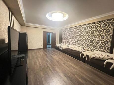4 otaqlı yeni tikili - Şah İsmayıl Xətai m. - 161 m²
