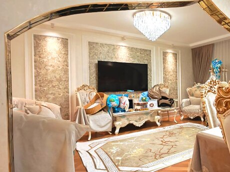 4 otaqlı köhnə tikili - Xalqlar Dostluğu m. - 100 m²