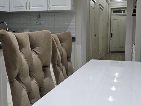 2 otaqlı köhnə tikili - 28 May m. - 50 m²