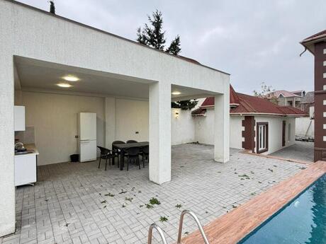 7 otaqlı həyət evi/bağ evi - Mərdəkan q. - 250 m²