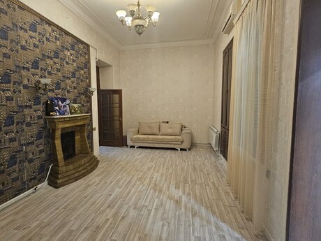 2 otaqlı köhnə tikili - Sahil m. - 80 m²