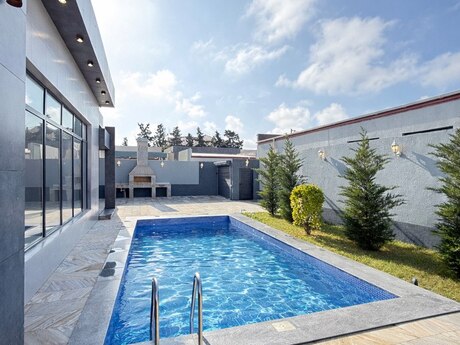 4 otaqlı həyət evi/bağ evi - Şüvəlan q. - 170 m²