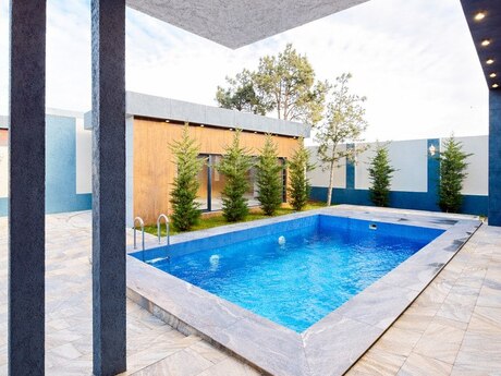 4 otaqlı həyət evi/bağ evi - Şüvəlan q. - 170 m²