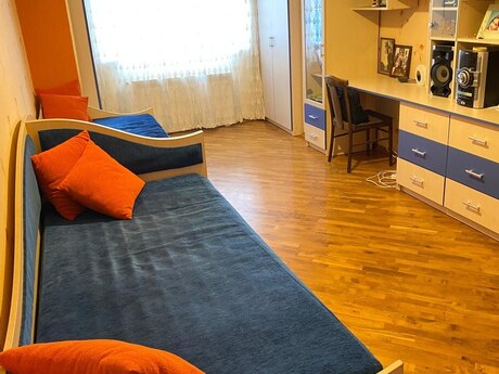 4 otaqlı köhnə tikili - Memar Əcəmi m. - 100 m²
