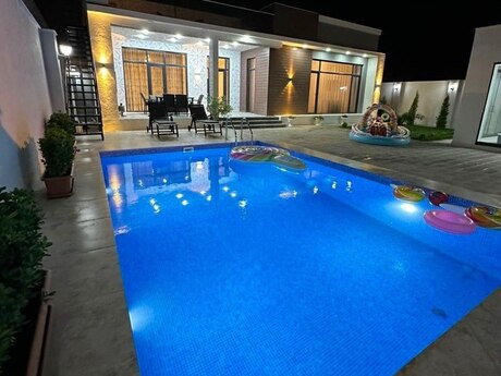 4 otaqlı həyət evi/bağ evi - Mərdəkan q. - 250 m²