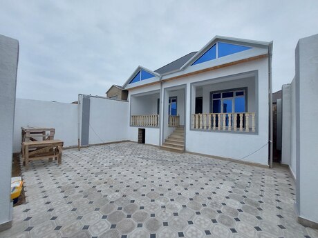 4 otaqlı həyət evi/bağ evi - Hövsan q. - 147 m²