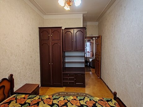 2 otaqlı köhnə tikili - Memar Əcəmi m. - 55 m²