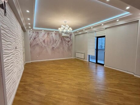 3 otaqlı yeni tikili - 8-ci mikrorayon q. - 155 m²