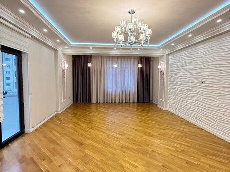 3 otaqlı yeni tikili - 8-ci mikrorayon q. - 155 m²