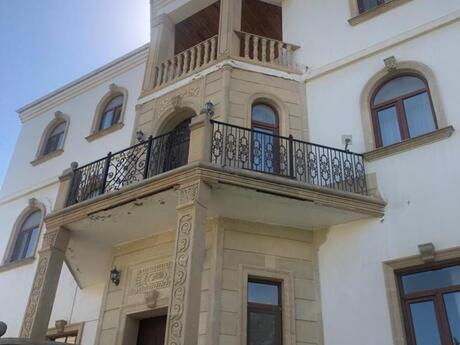 7 otaqlı həyət evi/bağ evi - Badamdar q. - 650 m²
