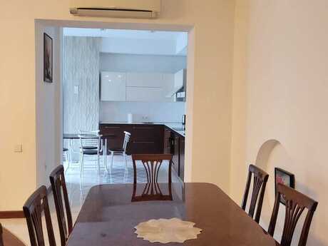 3 otaqlı yeni tikili - 28 May m. - 168 m²