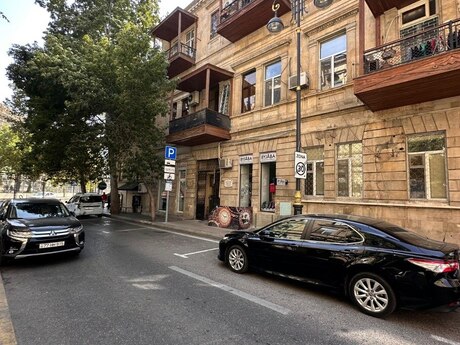 2 otaqlı köhnə tikili - İçəri Şəhər m. - 60 m²