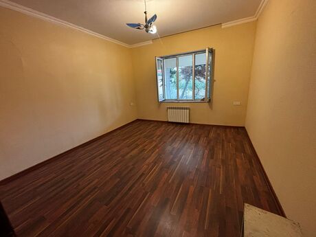 4 otaqlı həyət evi/bağ evi - Mərdəkan q. - 142 m²