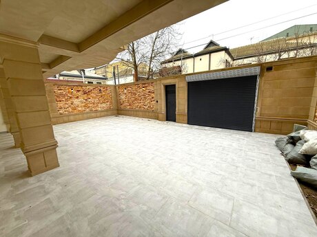 7 otaqlı həyət evi/bağ evi - Nəsimi m. - 450 m²