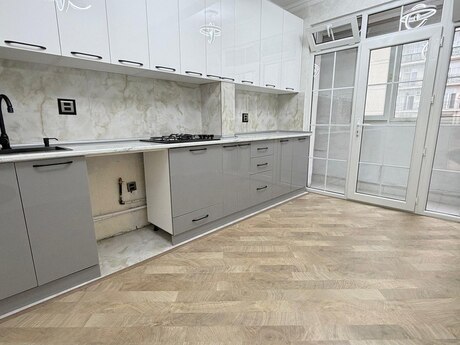 2 otaqlı köhnə tikili - Xətai r. - 60 m²