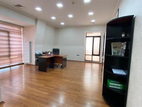 3 otaqlı yeni tikili - 28 May m. - 125 m²