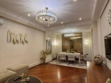 3-комн. новостройка - м. Бакмил - 100 м²