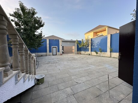 Həyət evi/Bağ evi - Qaraçuxur q. - 200 m²