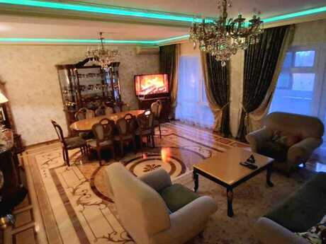 5 otaqlı köhnə tikili - Azadlıq Prospekti m. - 140 m²