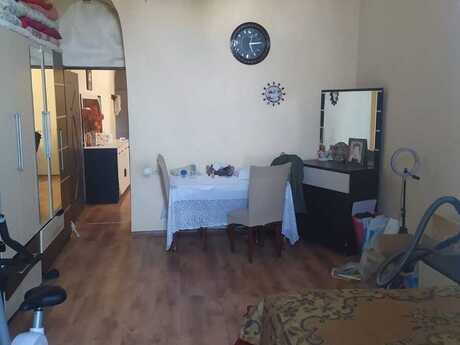 3 otaqlı köhnə tikili - 28 May m. - 70 m²